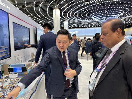 ලාංකික අධ්යාපන ඩිජිටල්කරණයෙන් මෙරට සිසු දරු දැරියන්ට විශිෂ්ටත්වය හඹා යෑමේ අවකාශය