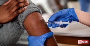 ආහාර නිෂ්පාදකයින්ට තයිෆොයිඩ් එන්නත ලබා දේ