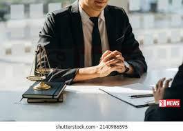 ආචාරධර්ම උල්ලංඝනය කිරීමේ චෝදනාවට ලක් වූ නීතිඥවරයෙකු නිදහස් කෙරේ