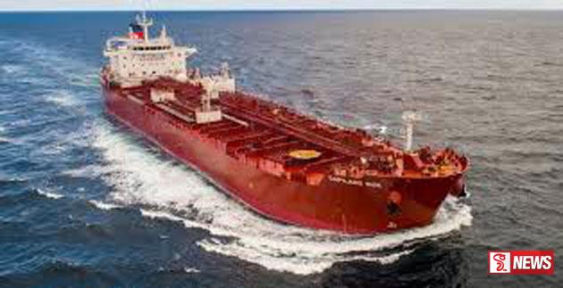 ඉන්ධන නැවක් 19 වැනිදා කොළඹ වරායට