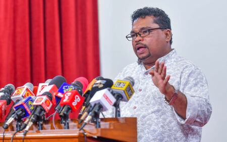 ධීවරයන්ට නව බහුදින ධීවර යාත්රාවක් හදුන්වාදීමට පියවර