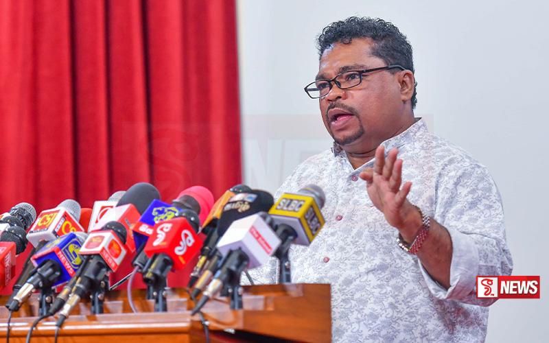 ධීවරයන්ට නව බහුදින ධීවර යාත්රාවක් හදුන්වාදීමට පියවර