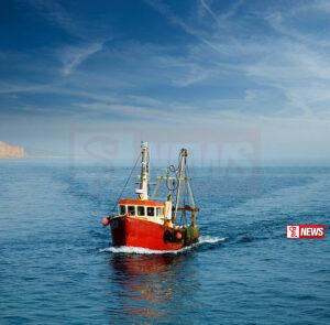 උතුරු මුහුදේ දී නාවික හමුදා යාත්රාවක් හා ඉන්දීය ධීවර යාත්රාවක් ගැටෙයි