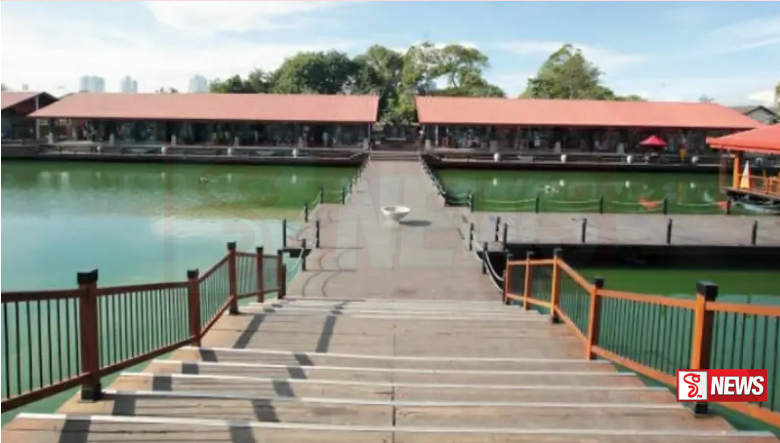 පිටකොටුව පාවෙන වෙළඳ සංකීර්ණයේ සංවර්ධනය ජපානයට