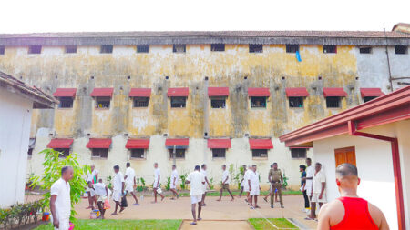 රැඳවියන් බලන්න විශේෂ දවස් 3ක්