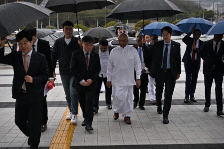 අගමැති බයෝටෙක් ආයතනයේ සංචාරයක