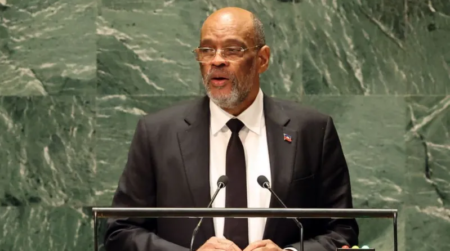 හයිටි අග්රාමාත්ය ඒරියල් හෙන්රි ඉල්ලා අස්වෙය