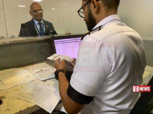 සියලුම ගුවන් තොටුපොළ සහ වරායන් තුළ විරෝධතා ව්යාපාරයක් ආරම්භ කෙරේ