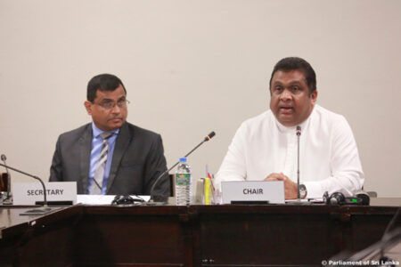 සී.සී.ටී.වී කැමරා වසර 06ක් සවි නොකර ගබඩාවක