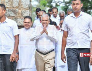 ආර්ථිකය ප්රතිව්යුහගත කිරීමේ නව නීතිය මැයි මාසයේ ගෙන එන බව ජනපතිගෙන් ප්රකාශයක්.