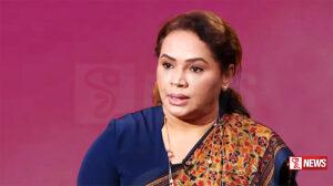 මාලිමාවෙ කම්කරු දිනේට එන්න රු.100 ට ටිකට් එකක්-ඩයනා වටේටම නෙළයි (වීඩියෝ)