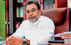 ප්රකාශයක් ලබාදීමට සිරිල් ගාමිණි ප්රනාන්දු පියතුමන් CID වෙත පැමිණෙයි