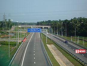 ගුවන් පාලමින් දක්ෂිණ අධිවේගයට පැන්න සිසුවා මියයයි