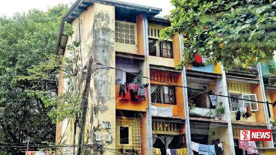 මාලිගාවත්තෙ කුඩ්ඩන්ගෙ වැඩ තෙවැනි ඇසට අහුවුන හැටි (වීඩියෝ)