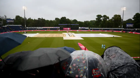 පාකිස්තාන – එංගලන්ත තෙවැනි T20 තරඟය අතහැරදමයි