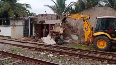 සෝල්බීච් හෝටල් හිමිකරුට මරණ තර්ජන? (වීඩියෝ)