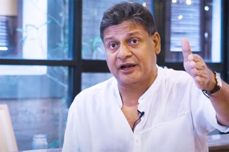 “සජිත් පැන්ෂන් යන්න ඕනෙ.”-දිලිත්