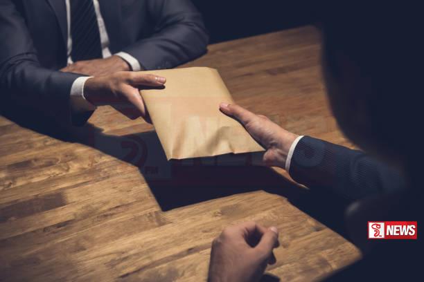 අල්ලස් ලබාගැනීමට තැත් කල ක්වාසි උසාවි විනිසුරුවරයෙක් අත්අඩංගුවට