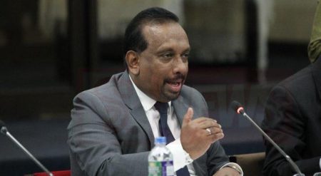 CEB නිළධාරීන්ට කටඋත්තර නැති කල මහින්දානන්ද (වීඩියෝ)