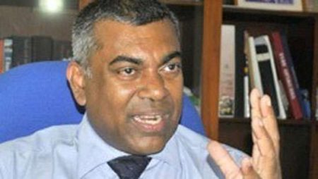 ‘පොඩි ලැසී’ කිවුව කතාවක් ගැන මහාචාර්ය ප්රතිභා හෙළිකරයි (වීඩියෝ)