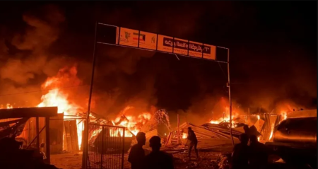 ගාසා තීරයේ සරණාගත කඳවුරක සිදු වූ පිපිරීමකින් පුද්ගලයන් 50 දෙනෙකු ජීවිතක්ෂයට