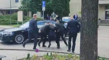 ස්ලෝවැක් අග්රාමාත්යවරයාට වෙඩි- තත්ත්වය බරපතලයි