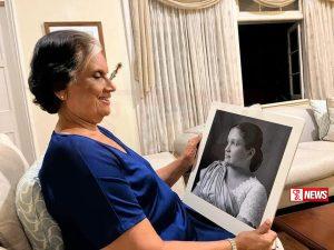 සිය උපන්දිනය වෙනුවෙන් හිටපු ජනපතිනිය තැබූ එෆ්.බි සටහන