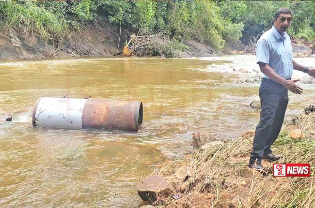 කලටුවාව පවිත්රාගාරයේ ජල සම්ප්රේෂණ නළයක් පුපුරා යයි