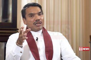 නාමල්ගෙන් ආණ්ඩුවට චෝදනාවක්