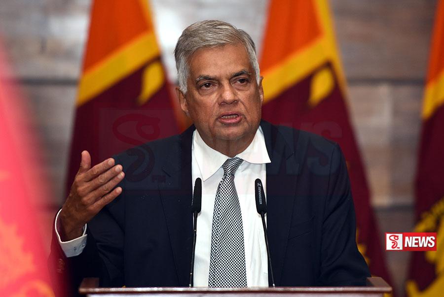 අගමැතිට ජනපතිගෙන් උණුසුම් සුබ පැතුම්