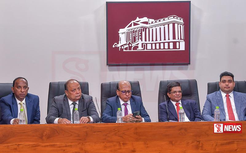 වැඩ අවසන් නොකළ නිවාස ව්යාපෘති සියල්ලෙහි වැඩ කටයුතු කඩිනමින් අවසන් කරනවා