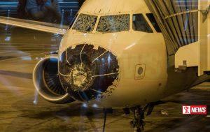 ගුවන් යානයක් හිම කුණාටුවකට හසුවෙයි