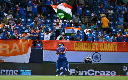 ඉන්දියාව අපරාජිතව අවසන් පූර්ව වටයට සුදුසුකම් ලබයි