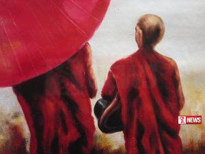 කරඬුවක් තියන් පිරිත් නූල් විකුණපු භික්ෂූන් දෙපලට පාඩමක් (වීඩියෝ)