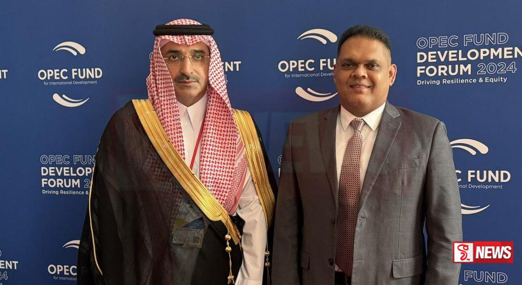 සෞදි අරමුදලේ ප්රධාන විධායක නිලධාරී සහ මුදල් රාජ්ය අමාත්යවරයා අතර හමුවක්