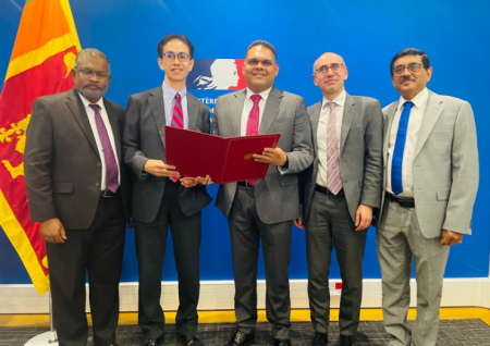 ද්විපාර්ශවික ණය ප්රතිකර්ම ගිවිසුමට අත්සන් තබයි