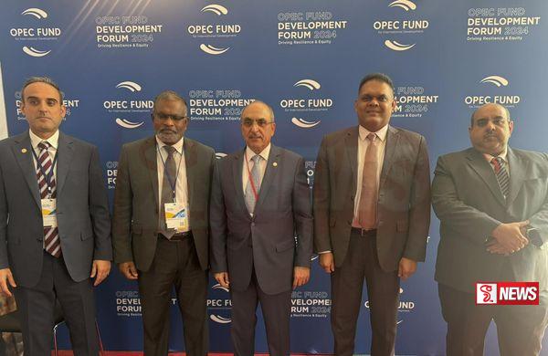 අරාබි ආර්ථික සංවර්ධන සඳහා කුවේට් අරමුදලේ අධ්යක්ෂ ජනරාල් සහ මුදල් රාජ්ය අමාත්යවරයා අතර හමුවක්