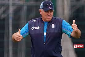 ශ්රී ලංකා ක්රිකට් පුහුණුකරු ඉල්ලා අස්වෙයි