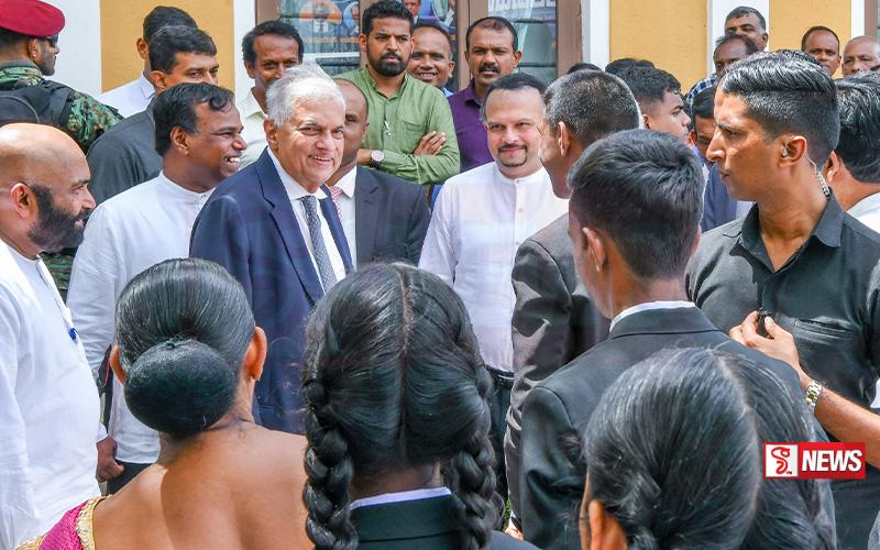 සියලු දේශපාලන පක්ෂවලට ජනපතිගේ ප්රණාමය