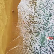 නාදුනන මළ සිරුරක් මුහුදු වෙරළට ගොඩගසයි