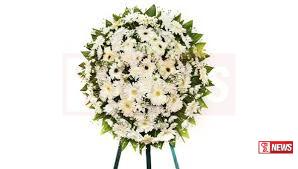 ක්ලබ් වසන්තගේ බිරිඳට මල් වඩමක්