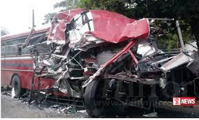 මාදම්පේ ප්රදේශයේ සිදු වූ අනතුරකින් 35 දෙනෙකු රෝහල්ගත කෙරේ