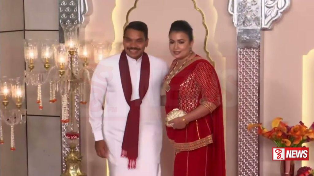 අම්බානි මංගල්යට ගිය නාමල් (වීඩියෝ)