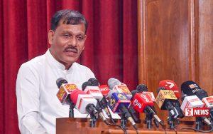 බටහිර වෛද්යවරුන්ට පමණක් සීමා වී තිබූ අමතර සේවා දීමනාව රජයේ ආයුර්වේද වෛද්යවරුන්ට ද ලබා දෙනවා