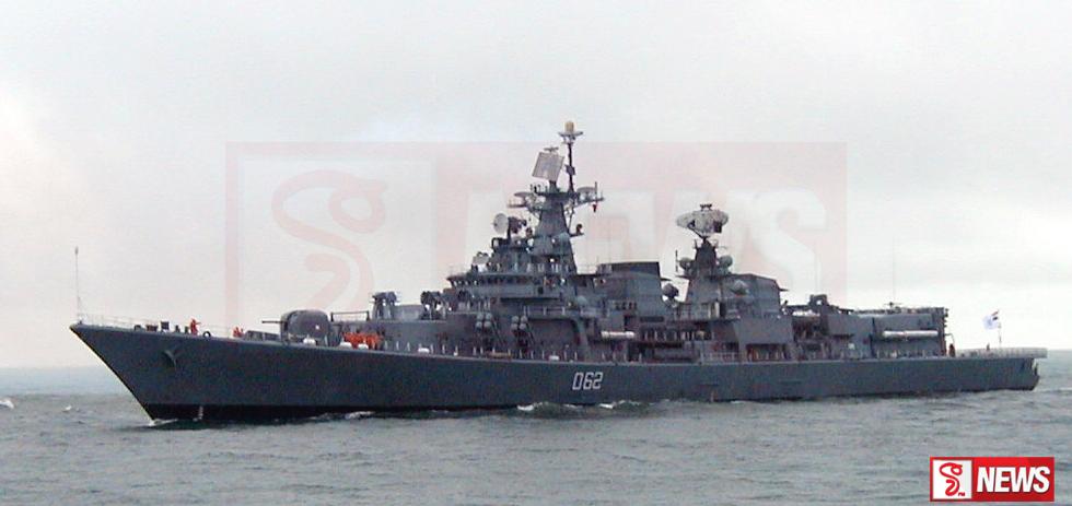 INS මුම්බායි යුද නෞකාව අද දිවයිනට