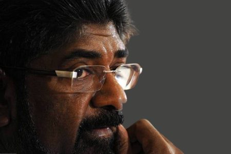 කෙහෙළියගේ නම පාසලකින් ගලවයි