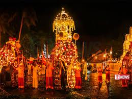 පෙරහැර බලන්න පදික වේදිකාවල ආසන පැනවීම තහනම්