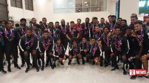 ජයග්රාහී ශ්රී ලංකා පාපන්දු කණ්ඩායම කටුනායකට