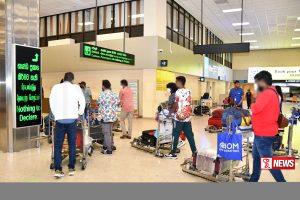 සයිබර් අපරාධ සදහා යොදා ගෙන තිබූ ශ්රී ලාංකිකයන් පිරිසක් කටුනායකට