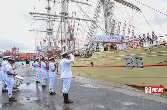 ‘PO LANG’ පුහුණු රුවල් යුද නෞකාව නිල සංචාරය නිමා කරමින් දිවයිනෙන් පිටත් වෙයි